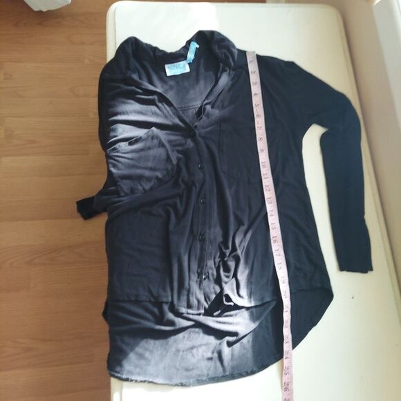 Survival Black Viscose Button Front Top Long Sleeve Sz Small - Picture 7 of 9